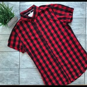 Denim & Flower men’s slim fit short sleeve shirt